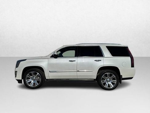 Used 2018 Cadillac Escalade Premium Luxury image 8
