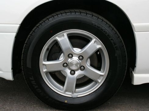 Used 2005 Chevrolet Impala LS w/ Sun And Sound Package image 16