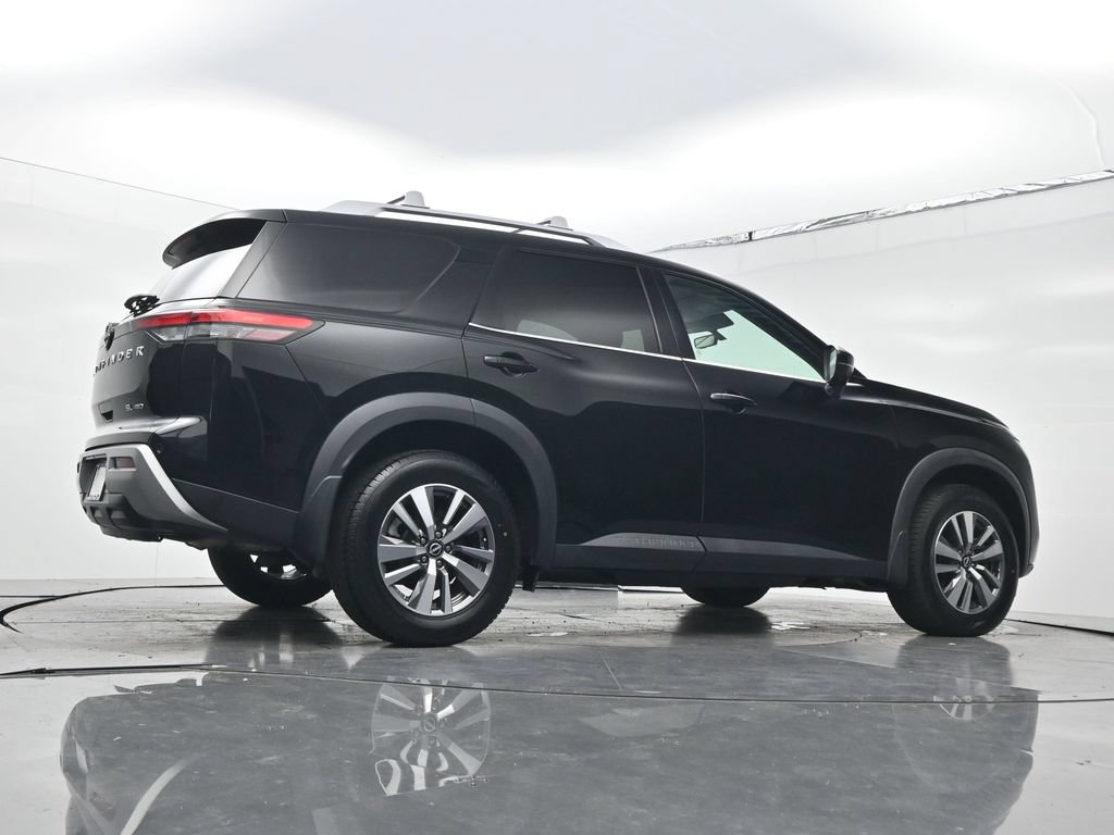 Used 2023 Nissan Pathfinder SL AWD/4WD image 24