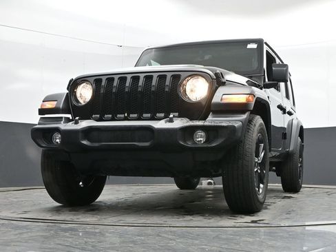 Used 2023 Jeep Wrangler Unlimited Sport AWD/4WD image 45