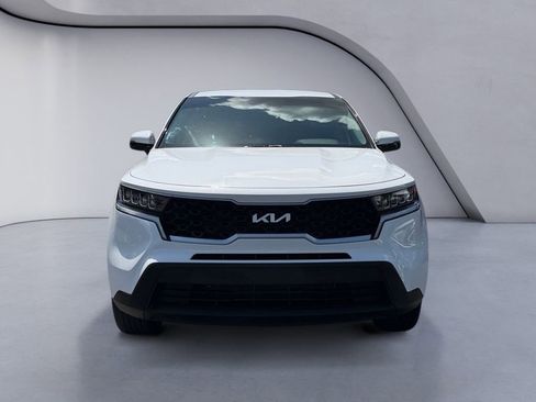 Used 2023 Kia Sorento LX image 8