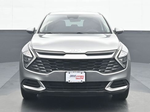 Used 2023 Kia Sportage LX image 1