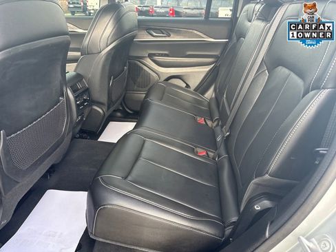 Certified 2023 Jeep Grand Cherokee Limited w/ Black Appearance Package image 26