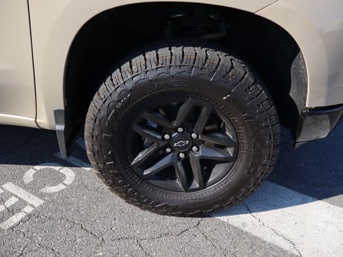Used 2023 Chevrolet Silverado 1500 LT Trail Boss w/ Protection Package AWD/4WD image 36