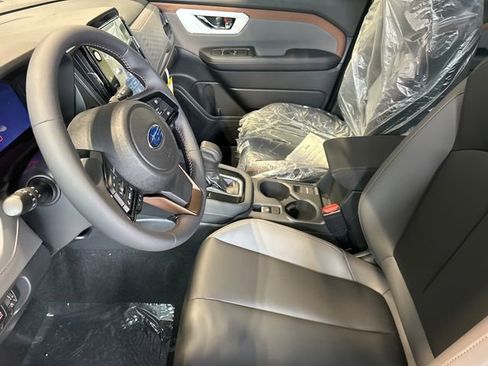 Used 2025 Subaru Forester Sport image 10
