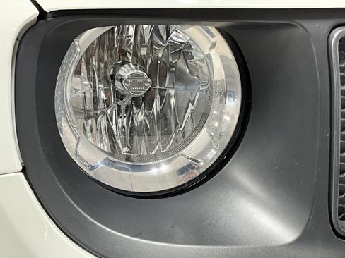 Used 2023 Jeep Renegade Trailhawk AWD/4WD image 27