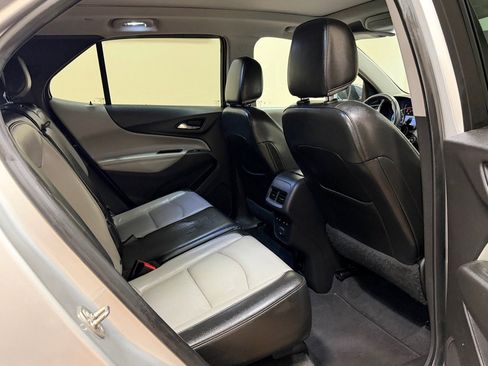 Used 2019 Chevrolet Equinox Premier FWD image 42