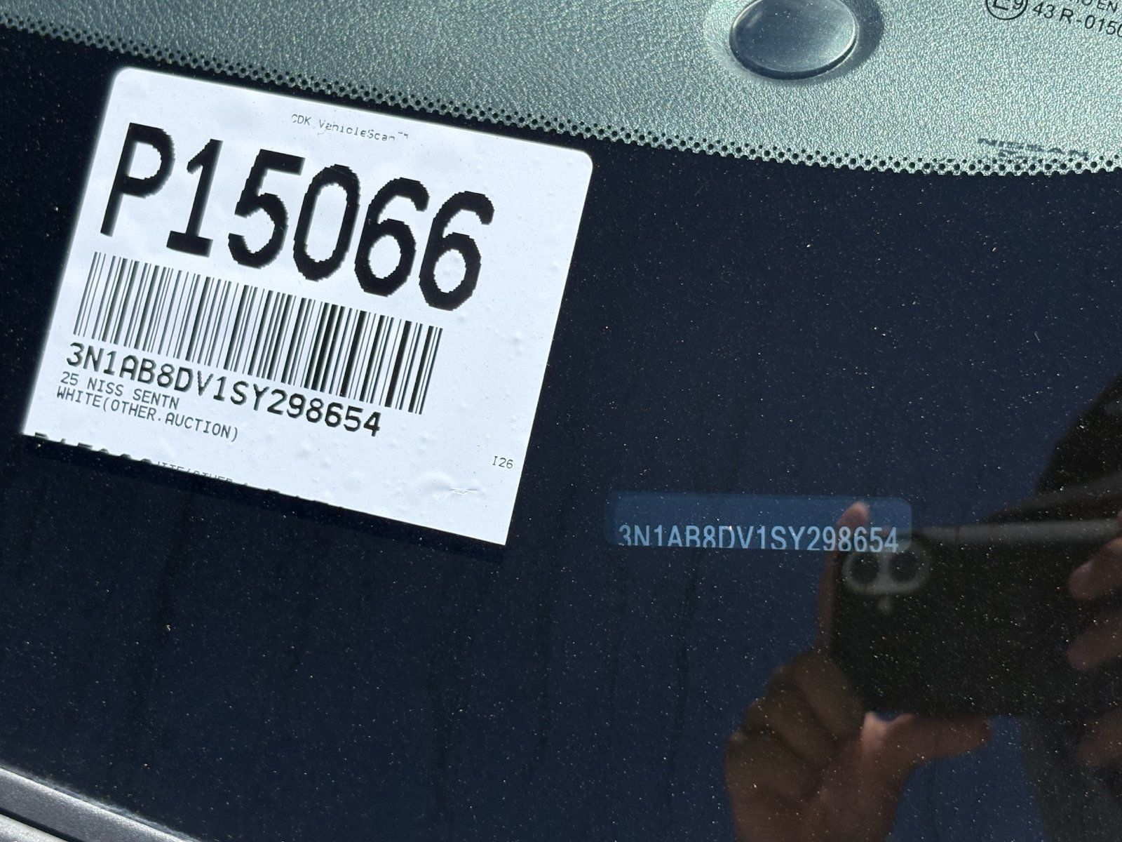 Used 2025 Nissan Sentra SR FWD image 39