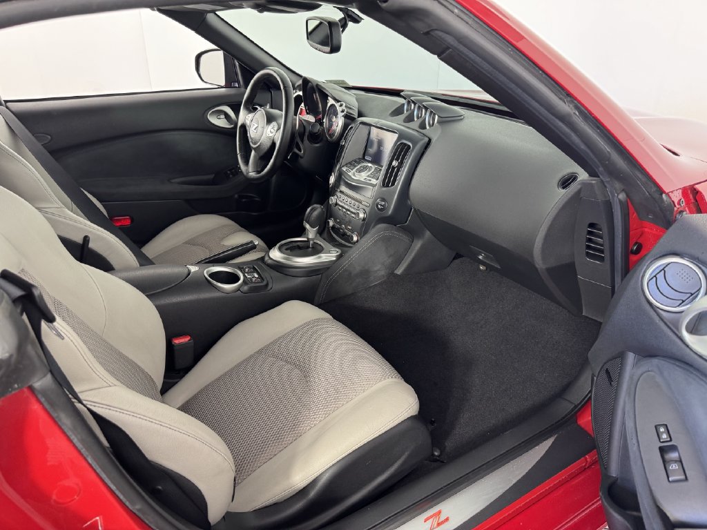 Used 2010 Nissan 370Z Touring w/ Sport Pkg RWD image 24