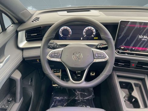 New 2026 Volkswagen Tiguan SE R-Line image 23