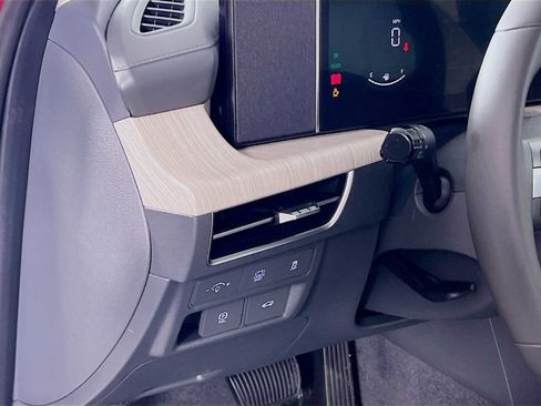 Certified 2025 Hyundai Sonata SEL FWD image 10