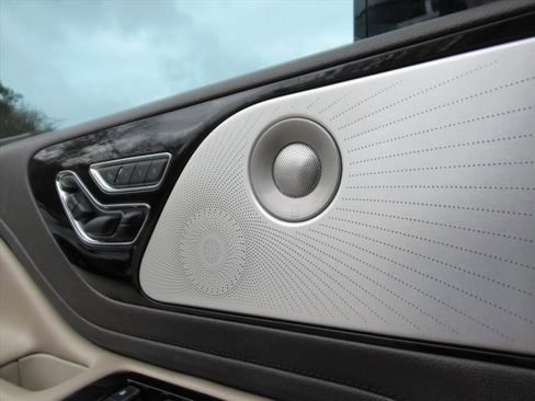 Used 2020 Lincoln Aviator Reserve w/ Equipment Group 201A image 28