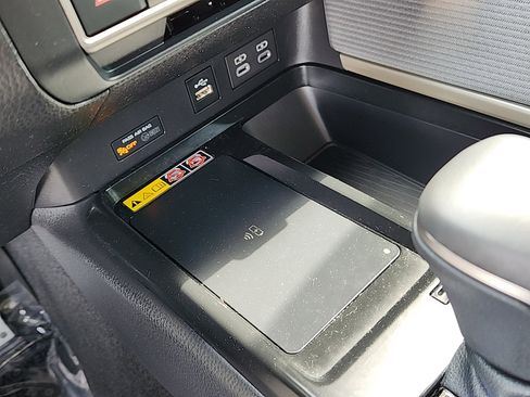 Certified 2025 Toyota Camry SE w/ Convenience Package FWD image 14