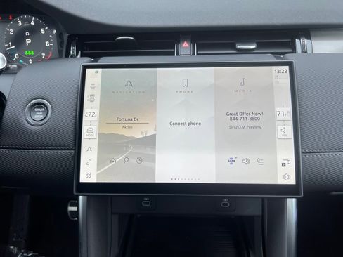 New 2025 Land Rover Discovery Sport Dynamic SE image 23