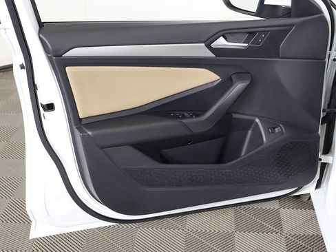 Used 2019 Volkswagen Jetta SE image 23