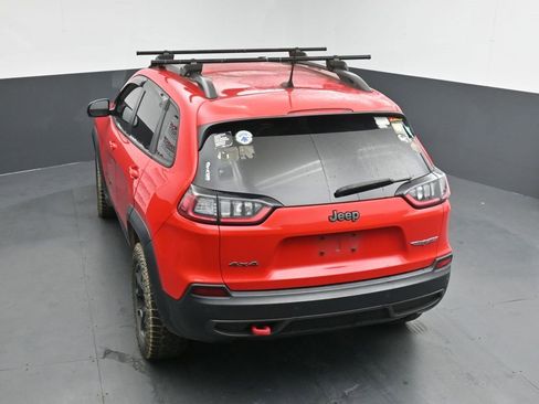 Used 2019 Jeep Cherokee Trailhawk w/ Cold Weather Group image 14