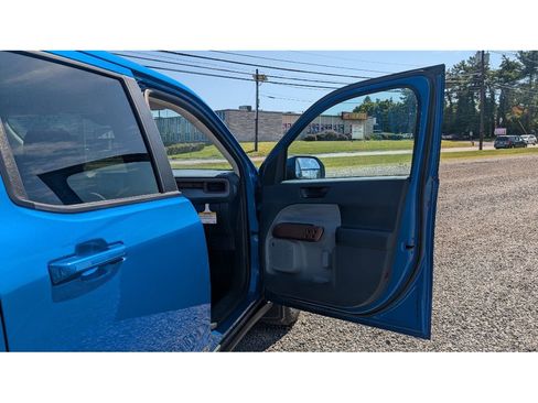 Used 2022 Ford Maverick Lariat w/ Lariat Luxury Package image 11