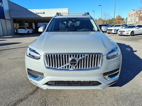 Used 2024 Volvo XC90 B6 Plus w/ Protection Package Premier image 11