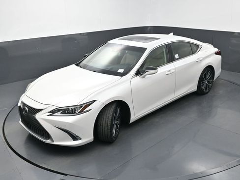 Used 2020 Lexus ES 350 Luxury w/ Accessory Package 2 image 36