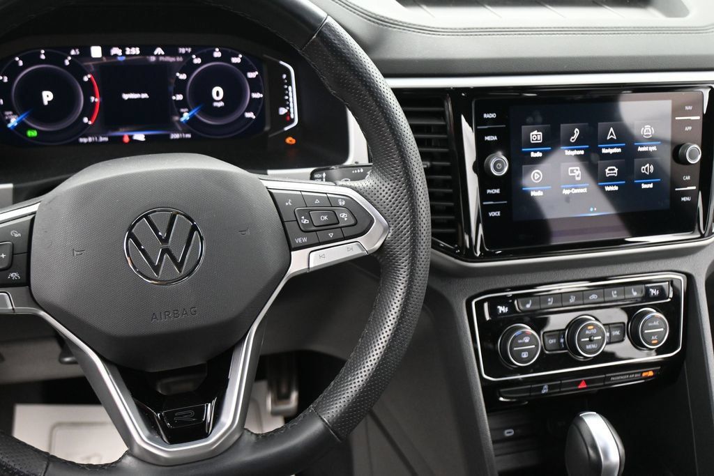 Used 2023 Volkswagen Atlas Cross Sport SEL Premium R-Line AWD/4WD image 37