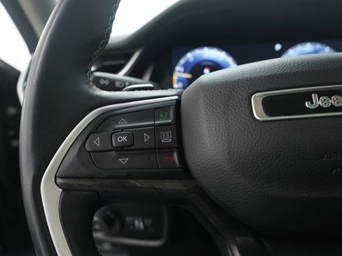 Used 2022 Jeep Grand Cherokee L Limited w/ Trailer Tow Group (B) image 28