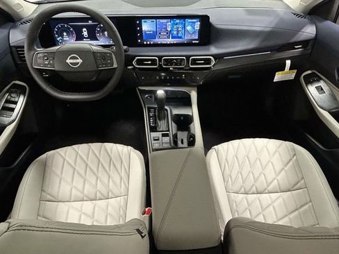 New 2026 Nissan Sentra SL FWD image 9