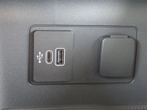 New 2026 Ford Explorer Active RWD image 22