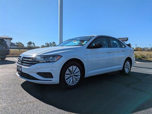 Used 2019 Volkswagen Jetta S w/ Driver Assistance Package image 9