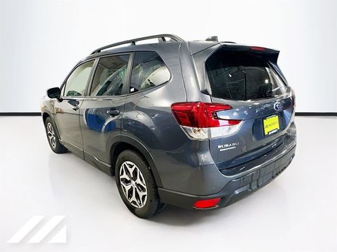 Certified 2023 Subaru Forester Premium image 7