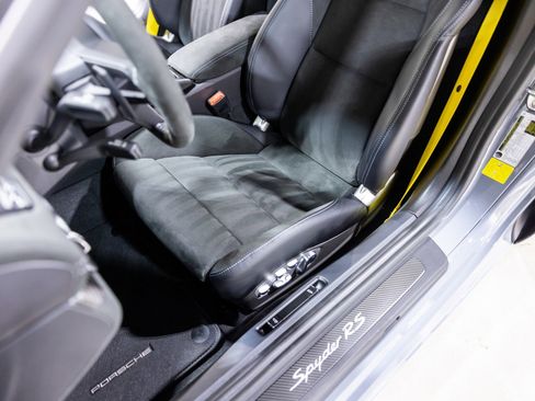 Used 2024 Porsche 718 Boxster Spyder RS image 44