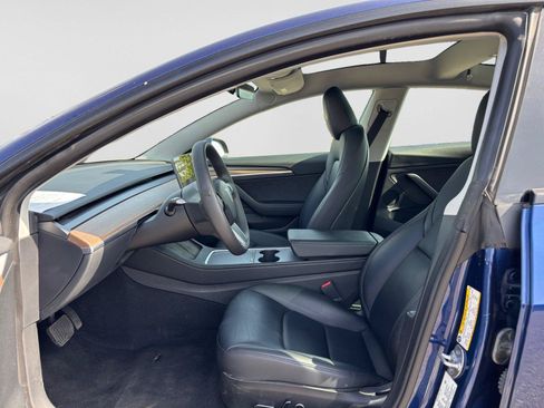 Used 2023 Tesla Model 3 Standard Range RWD image 10