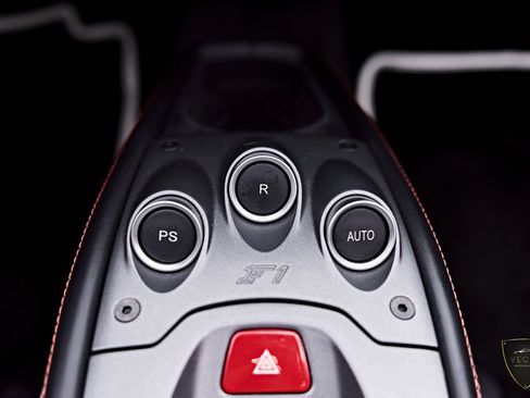 Used 2014 Ferrari 458 Spider RWD image 80