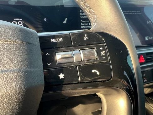 New 2026 Kia Sorento LX FWD image 15