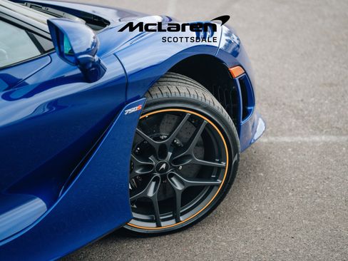 Used 2024 McLaren 750S Spider RWD image 33
