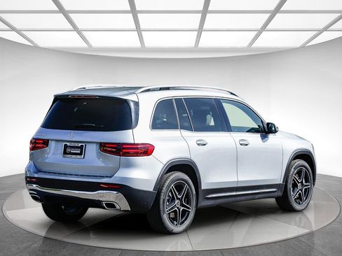 New 2026 Mercedes-Benz GLB 250 image 4