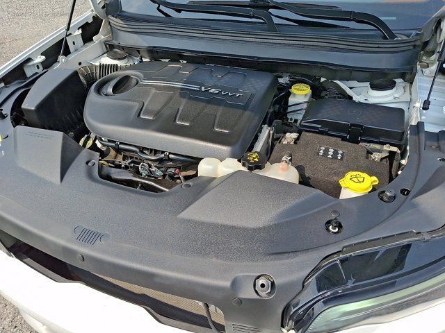 Certified 2019 Jeep Cherokee Limited AWD/4WD image 32