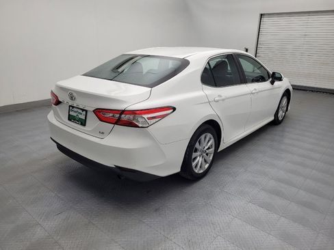 Used 2018 Toyota Camry LE image 9
