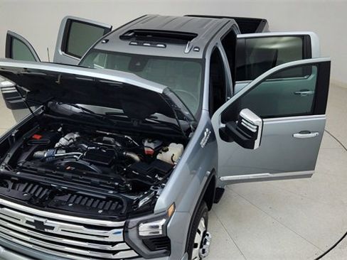 Used 2024 Chevrolet Silverado 3500 High Country image 84