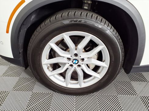 Used 2022 BMW X5 xDrive40i w/ Premium Package image 7