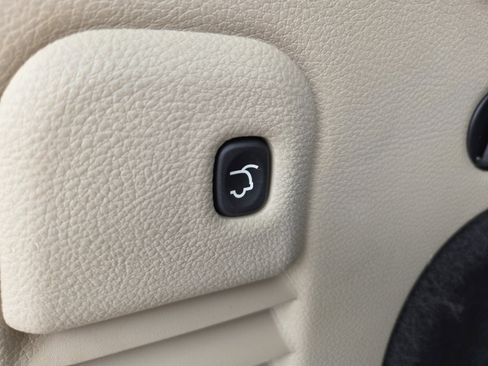 Used 2019 Jeep Grand Cherokee Limited AWD/4WD image 21