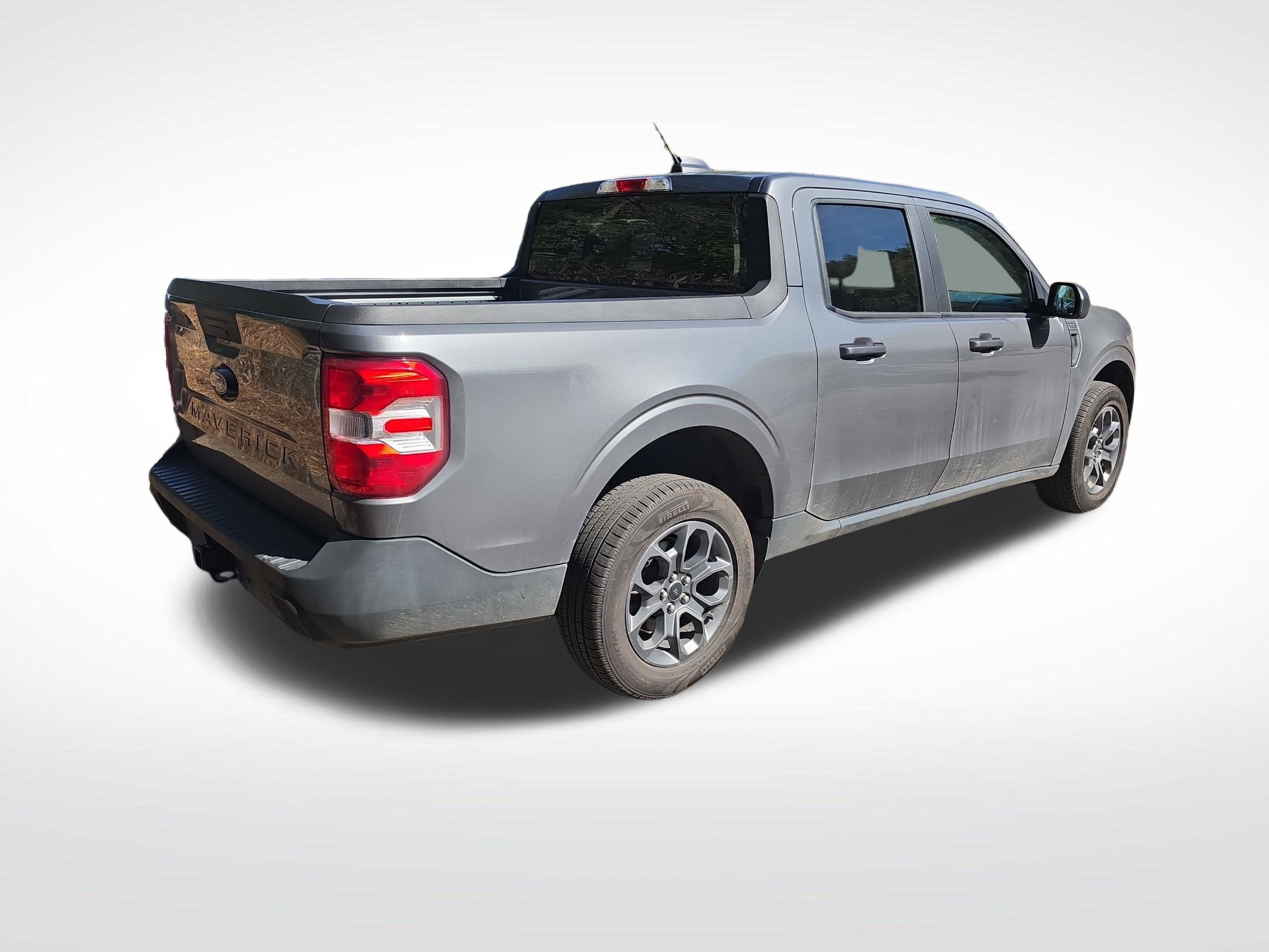 Used 2025 Ford Maverick XLT FWD image 4