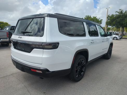 New 2026 Jeep Grand Wagoneer L Summit AWD/4WD image 5