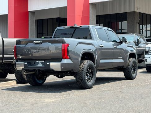 Used 2024 Toyota Tundra Limited AWD/4WD image 50