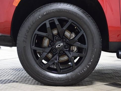 Used 2022 Chevrolet Tahoe Z71 w/ Luxury Package image 27