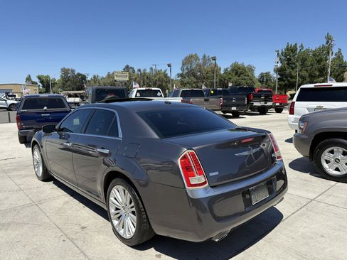 Used 2014 Chrysler 300 C w/ Beats Audio Group RWD image 5