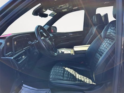 Used 2021 Cadillac Escalade ESV Sport Platinum image 9