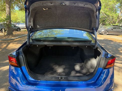 Used 2025 Nissan Altima 2.5 SV image 25