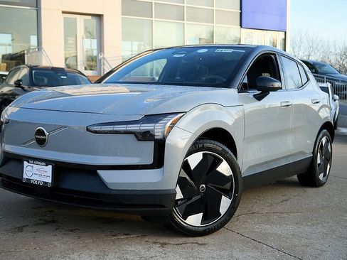 New 2026 Volvo EX30 Plus image 2