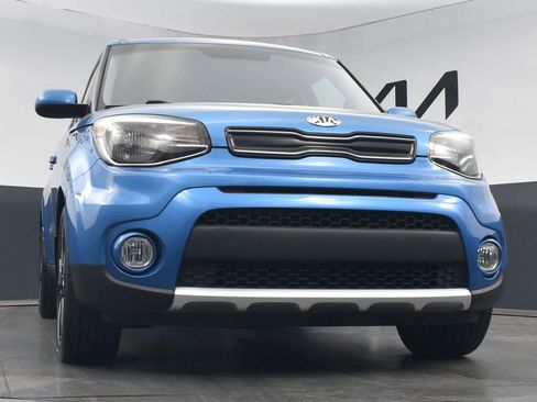 Certified 2017 Kia Soul + w/ Designer's Package FWD image 24