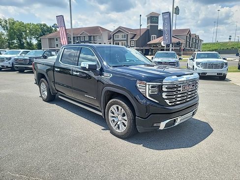Used 2025 GMC Sierra 1500 Denali w/ Technology Package AWD/4WD image 1